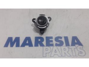 Used Start/stop switch Alfa Romeo Brera (939) 2.4 JTDM 20V Price € 25,00 Margin scheme offered by Maresia Parts