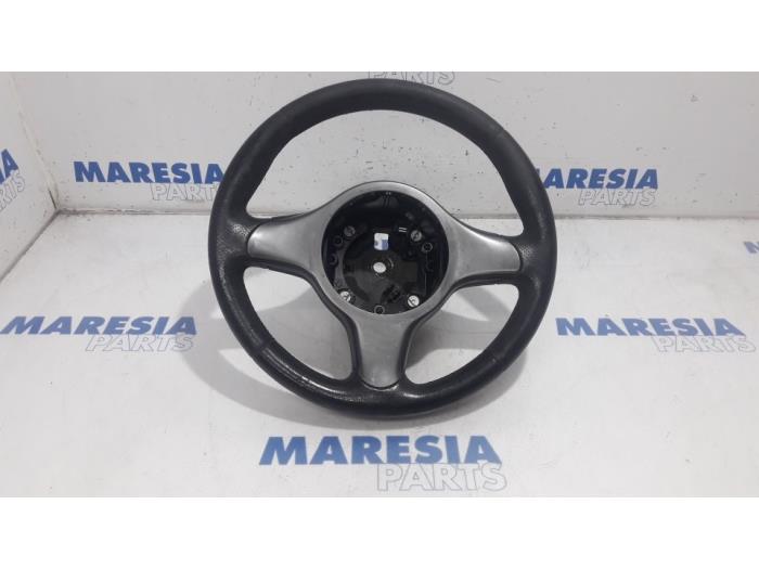 Używane Kierownica Alfa Romeo Brera (939) 2.4 JTDM 20V Cena € 75,00 Procedura marży oferowane przez Maresia Parts