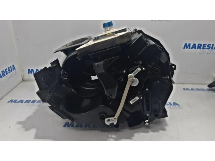 Heater housing Renault Scénic IV 1.5 Energy dCi 110 - 272705693R