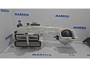 Used Heater housing Peugeot Partner (GC/GF/GG/GJ/GK) 1.6 BlueHDi 100 Price € 317,63 Inclusive VAT offered by Maresia Parts