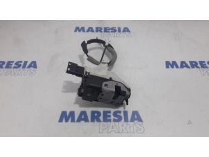 Gebrauchte Türschlossmechanik 2-türig rechts Peugeot Partner (GC/GF/GG/GJ/GK) 1.6 BlueHDi 100 Preis € 36,30 Mit Mehrwertsteuer angeboten von Maresia Parts
