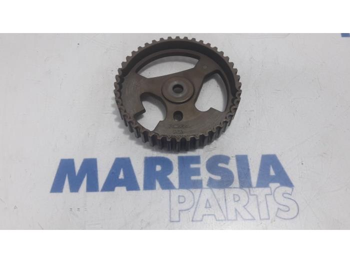 Gebrauchte Nockenwelle Zahnrad Citroen C4 Cactus (0B/0P) 1.6 Blue Hdi 100 Preis € 20,00 Margenregelung angeboten von Maresia Parts