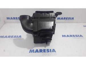 Used Air box Renault Megane IV (RFBB) 1.2 Energy TCE 130 Price € 40,00 Margin scheme offered by Maresia Parts