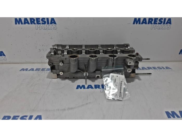 Usagé Culasse Citroen C4 Picasso (UD/UE/UF) 2.0 HDiF 16V 135 Prix € 367,50 Règlement à la marge proposé par Maresia Parts