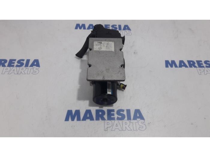 Usagé Bloc ABS Alfa Romeo Brera (939) 2.4 JTDM 20V Prix € 262,50 Règlement à la marge proposé par Maresia Parts