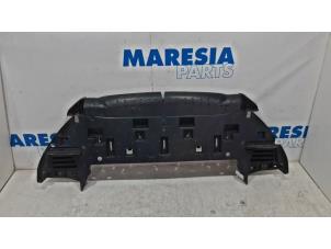 Used Engine protection panel Peugeot 5008 I (0A/0E) 1.6 VTI 16V Price € 50,00 Margin scheme offered by Maresia Parts