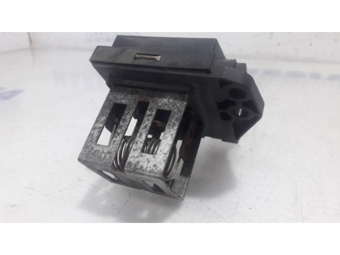 Cooling fan resistor from a Peugeot 508 SW (8E/8U) 1.6 HDiF 16V 2013