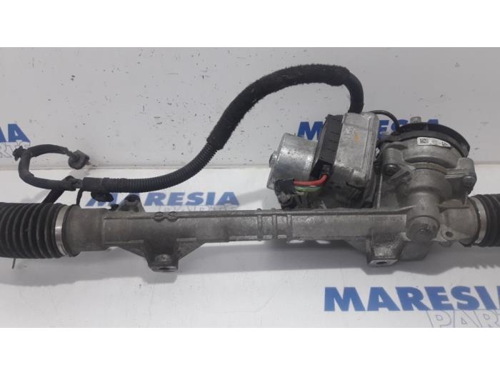 Power steering box from a Peugeot 2008 (CU) 1.2 Vti 12V PureTech 82 2014