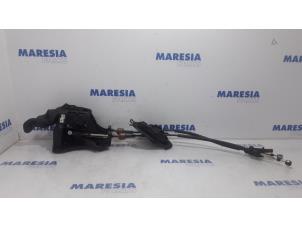 Used Gear stick Peugeot Partner (EF/EU) 1.5 BlueHDi 75 Price € 119,79 Inclusive VAT offered by Maresia Parts