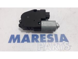 Used Sunroof motor Peugeot 508 SW (8E/8U) 1.6 HDiF 16V Price € 75,00 Margin scheme offered by Maresia Parts