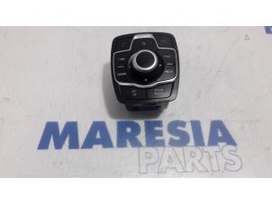 Used Navigation control panel Peugeot 508 SW (8E/8U) 1.6 HDiF 16V Price € 65,00 Margin scheme offered by Maresia Parts