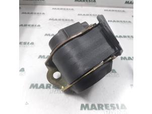Used Rear seatbelt, right Renault Megane (BA/SA) 2.0i ,Autom. Price € 25,00 Margin scheme offered by Maresia Parts