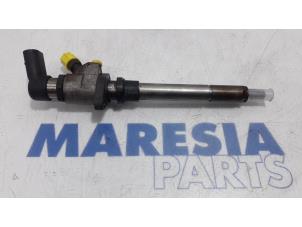 Używane Wtryskiwacz (Diesel) Citroen C4 Picasso (UD/UE/UF) 2.0 HDiF 16V 135 Cena € 105,00 Procedura marży oferowane przez Maresia Parts