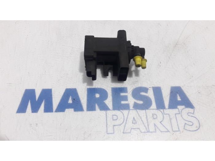 Usagé Régulateur pression turbo Citroen C4 Picasso (UD/UE/UF) 2.0 HDiF 16V 135 Prix € 25,00 Règlement à la marge proposé par Maresia Parts