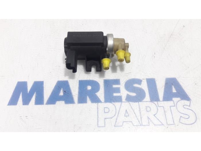 Usagé Régulateur pression turbo Citroen C4 Picasso (UD/UE/UF) 2.0 HDiF 16V 135 Prix € 25,00 Règlement à la marge proposé par Maresia Parts