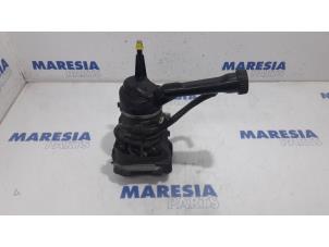 Used Power steering pump Citroen C4 Picasso (UD/UE/UF) 2.0 HDiF 16V 135 Price € 157,50 Margin scheme offered by Maresia Parts