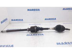 Used Front drive shaft, right Citroen C4 Picasso (UD/UE/UF) 2.0 HDiF 16V 135 Price € 60,00 Margin scheme offered by Maresia Parts