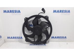 Used Fan motor Citroen C4 Picasso (UD/UE/UF) 2.0 HDiF 16V 135 Price € 34,95 Margin scheme offered by Maresia Parts