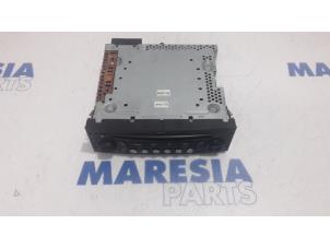 Used Radio CD player Citroen C4 Picasso (UD/UE/UF) 2.0 HDiF 16V 135 Price € 60,00 Margin scheme offered by Maresia Parts