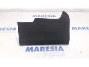 Used Knee airbag, left Citroen C4 Picasso (UD/UE/UF) 2.0 HDiF 16V 135 Price € 75,00 Margin scheme offered by Maresia Parts