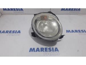 Używane Reflektor prawy Fiat 500 (312) 1.2 69 Cena € 65,00 Procedura marży oferowane przez Maresia Parts