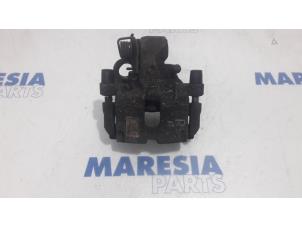 Used Rear brake calliper, right Peugeot 508 SW (8E/8U) 1.6 HDiF 16V Price € 50,00 Margin scheme offered by Maresia Parts