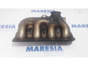 Used Exhaust manifold Peugeot 206 (2A/C/H/J/S) 2.0 GTI 16V Price € 50,00 Margin scheme offered by Maresia Parts