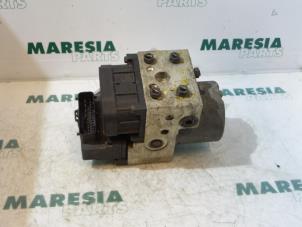 Używane Pompa ABS Citroen Xsara (N1) 1.9D Cena € 75,00 Procedura marży oferowane przez Maresia Parts