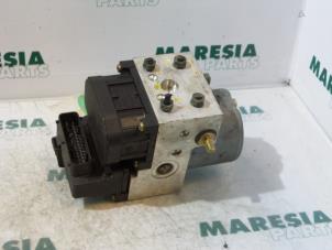 Usagé Pompe ABS Citroen Xsara Break (N2) 1.6i Prix € 50,00 Règlement à la marge proposé par Maresia Parts