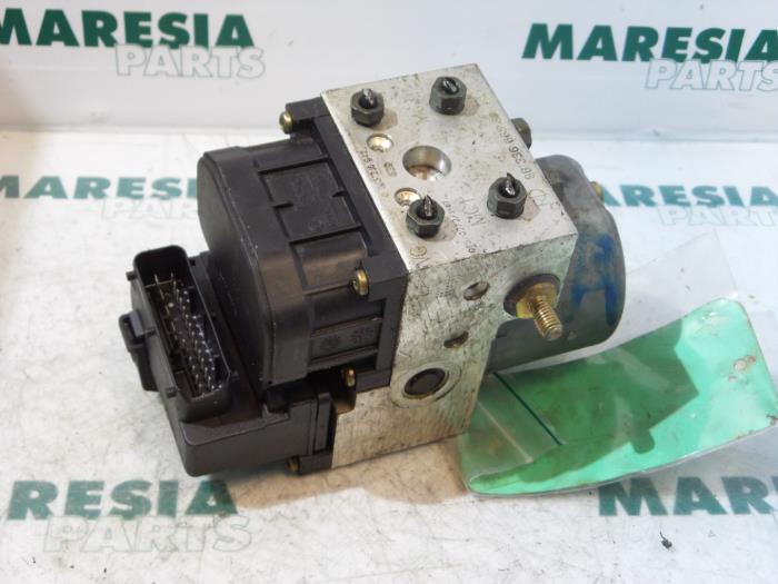 Usagé Bloc ABS Citroen Xsara Picasso (CH) 1.8 16V Prix € 75,00 Règlement à la marge proposé par Maresia Parts