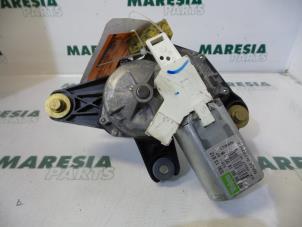 Used Rear wiper motor Renault Laguna II Grandtour (KG) 2.2 dCi 150 16V Price € 50,00 Margin scheme offered by Maresia Parts