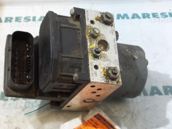 Used ABS pump Alfa Romeo 147 (937) 1.6 Twin Spark 16V Price € 49,95 Margin scheme offered by Maresia Parts