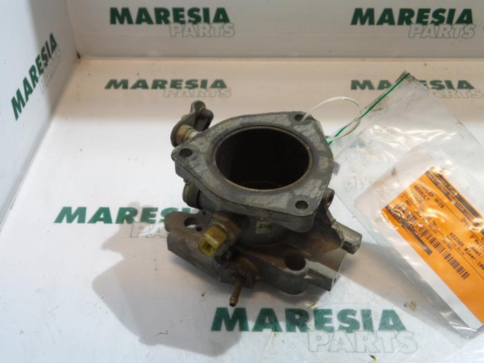 Gebrauchte Drosselklappengehäuse Renault Espace (J/S6) 2.8i V6 Preis € 60,00 Margenregelung angeboten von Maresia Parts