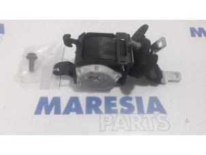 Used Rear seatbelt, centre Citroen C4 Grand Picasso (3A) 1.6 BlueHDI 120 Price € 35,00 Margin scheme offered by Maresia Parts