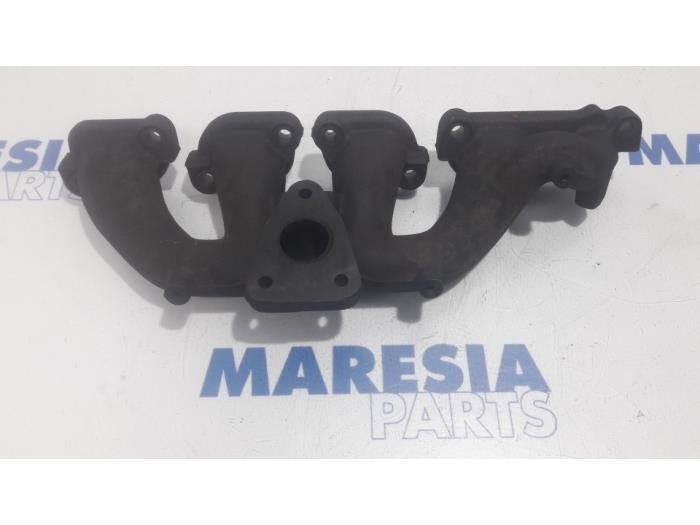 Gebrauchte Abgaskrümmer Renault Master II (FD/HD) 2.5 dCi 16V Preis € 75,00 Margenregelung angeboten von Maresia Parts