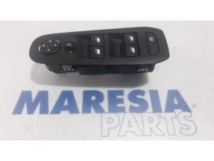 Used Multi-functional window switch Peugeot 308 SW (L4/L9/LC/LJ/LR) 1.6 BlueHDi 120 Price € 35,00 Margin scheme offered by Maresia Parts