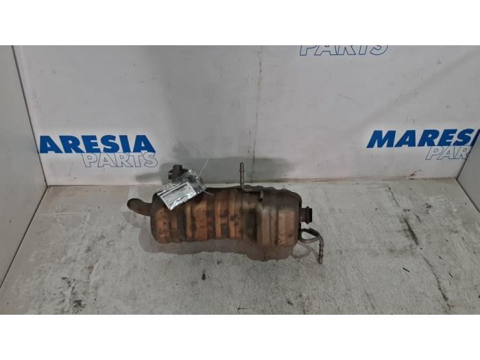 Gebrauchte Auspuff Enddämpfer Peugeot 3008 I (0U/HU) 1.6 16V THP 150 Preis € 50,00 Margenregelung angeboten von Maresia Parts