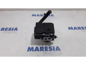 Used ABS pump Peugeot 3008 I (0U/HU) 1.6 16V THP 150 Price € 129,99 Margin scheme offered by Maresia Parts