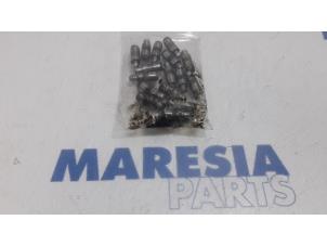 Used Tappet Citroen Jumpy (G9) 2.0 HDiF 16V 125 Price € 30,25 Inclusive VAT offered by Maresia Parts