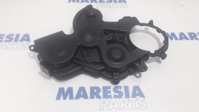 Usagé Couvercle de distribution Peugeot 208 I (CA/CC/CK/CL) 1.4 HDi Prix € 25,00 Règlement à la marge proposé par Maresia Parts
