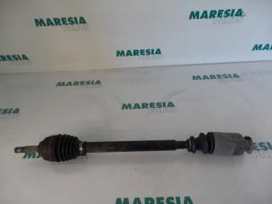 Used Front drive shaft, right Renault Megane (BA/SA) 1.9dT RN Price € 35,00 Margin scheme offered by Maresia Parts