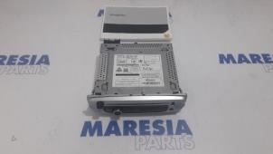 Used Radio CD player Renault Megane III Grandtour (KZ) 1.5 dCi 110 Price € 210,00 Margin scheme offered by Maresia Parts