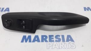 Used Multi-functional window switch Opel Vivaro 1.6 CDTI BiTurbo 120 Price € 127,05 Inclusive VAT offered by Maresia Parts