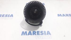 Used Heating and ventilation fan motor Renault Espace (RFCJ) 1.6 Tce 200 EDC Price € 70,00 Margin scheme offered by Maresia Parts