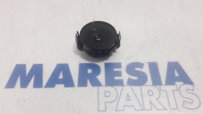 Begagnade Regnsensor Renault Espace (RFCJ) 1.6 Tce 200 Pris € 15,00 Marginaltabell erbjuds av Maresia Parts