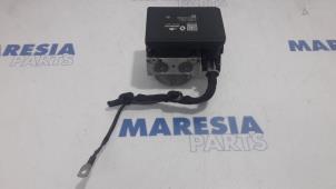 Used ABS pump Renault Espace (RFCJ) 1.6 Tce 200 EDC Price € 262,50 Margin scheme offered by Maresia Parts