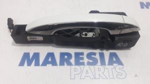 Used Rear door handle 4-door, right Renault Espace (RFCJ) 1.6 Tce 200 EDC Price € 75,00 Margin scheme offered by Maresia Parts