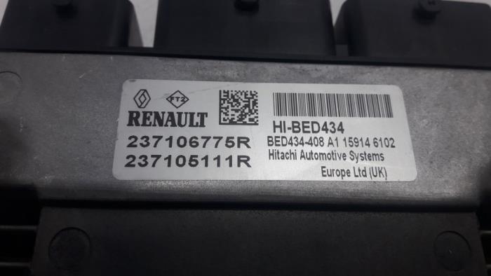 Ordinateur gestion moteur d'un Renault Espace (RFCJ) 1.6 Tce 200 EDC 2016