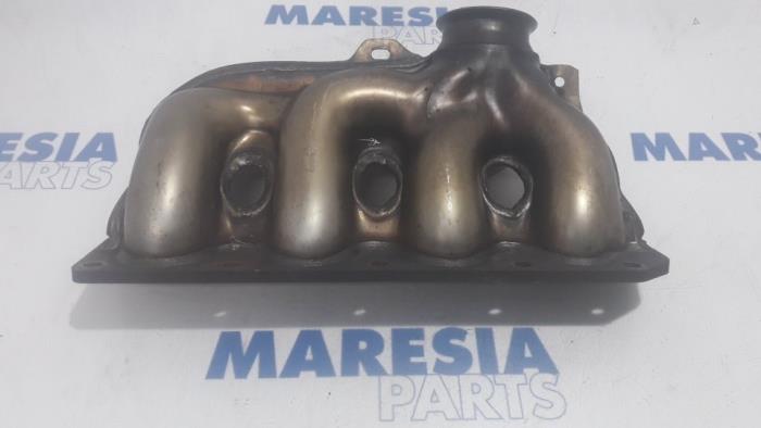 Gebrauchte Abgaskrümmer Peugeot 407 (6D) 2.0 16V Preis € 50,00 Margenregelung angeboten von Maresia Parts