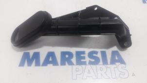 Używane Pompa oleju Peugeot 407 (6D) 2.0 16V Cena € 25,00 Procedura marży oferowane przez Maresia Parts